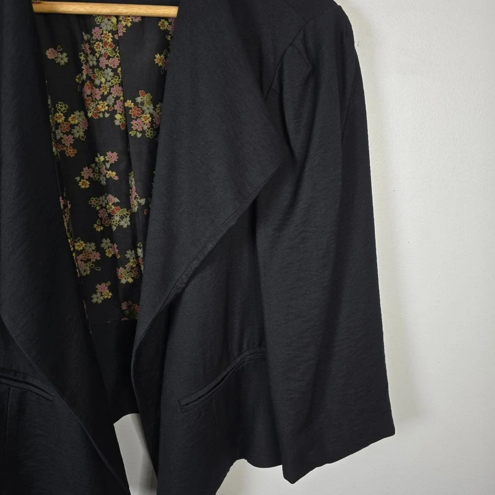 Ella Moss Black Drape Front Blazer Floral Silk Blend Lining‎ 3/4 Sleeve Large